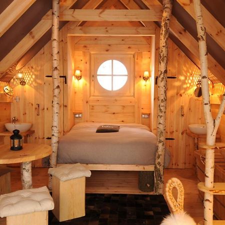 Cabane Lodge Domaine Du Lac Chambon Мюроль Экстерьер фото